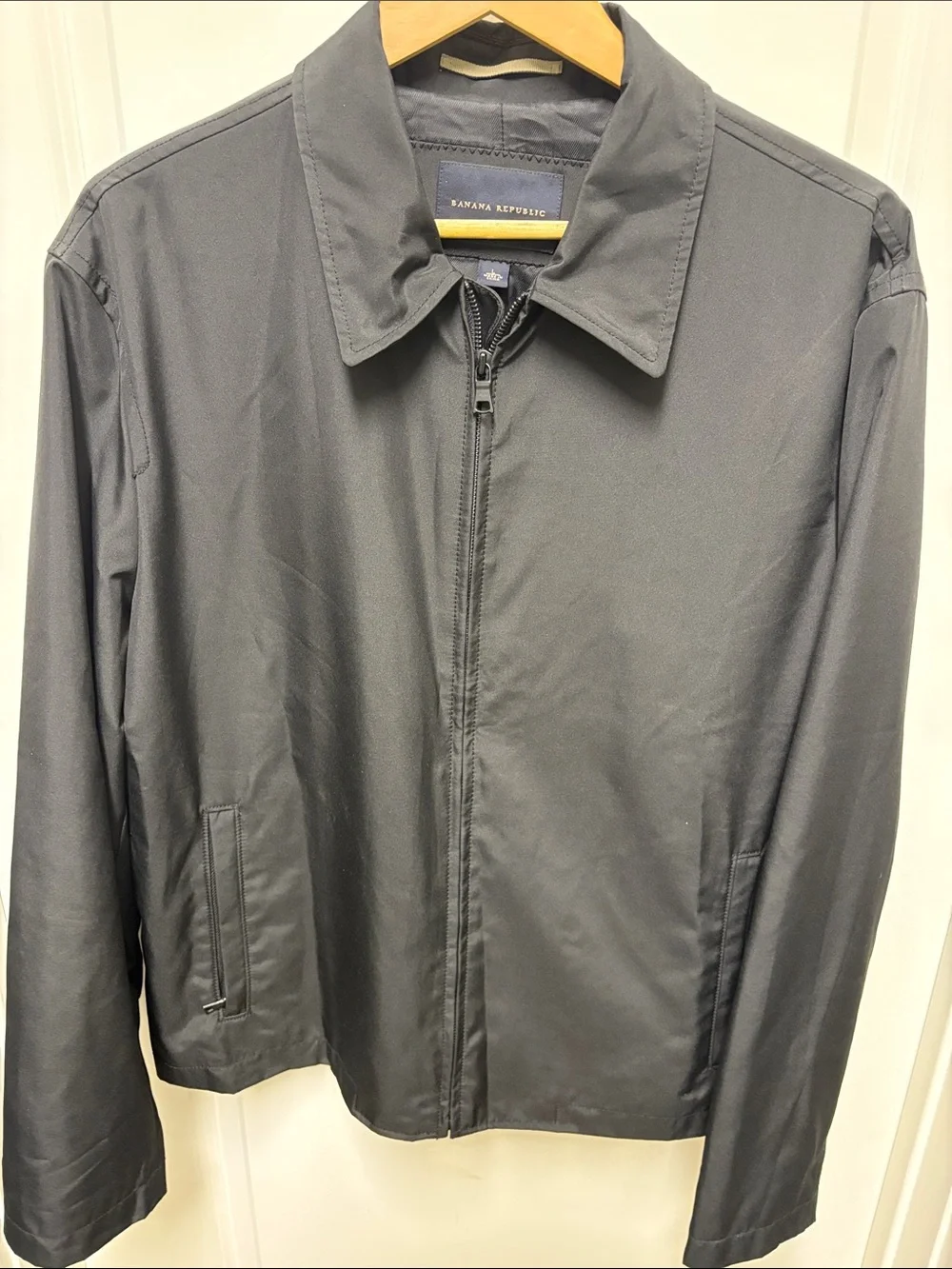 Banana Republic Black Nylon Zip Front water resistant Jacket Size L